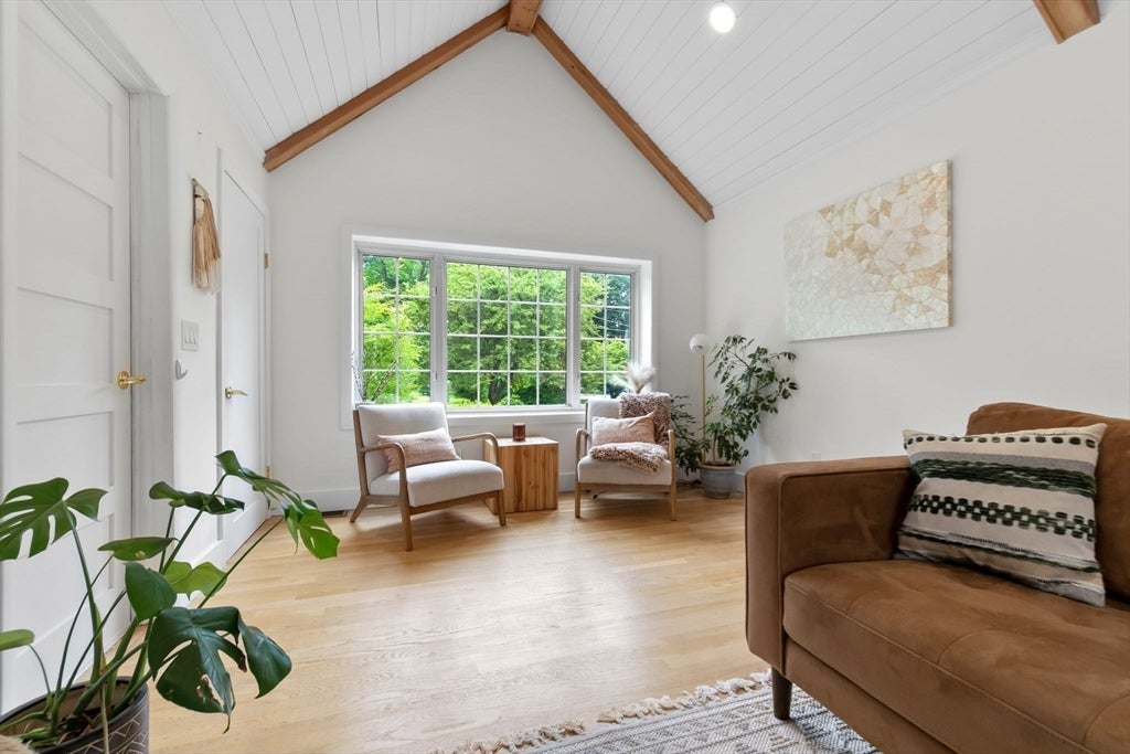 13 Forrest Rd, Topsfield, MA Photo #9