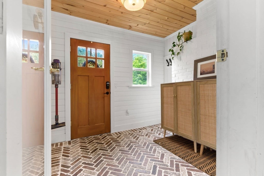 13 Forrest Rd, Topsfield, MA Photo #5