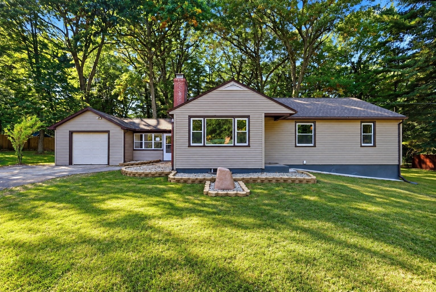 17 Meadowview Rd, Wilbraham, MA, 17 Meadowview Rd, Wilbraham, MA Photo #1
