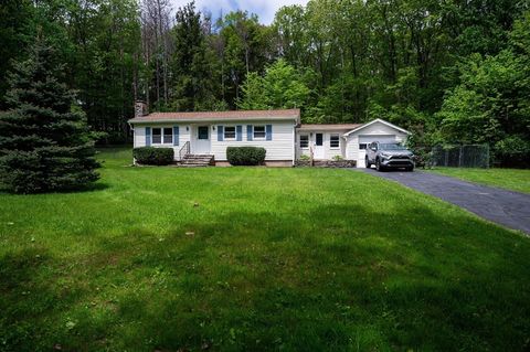 135 Ellis Road Westminster MA 01473
