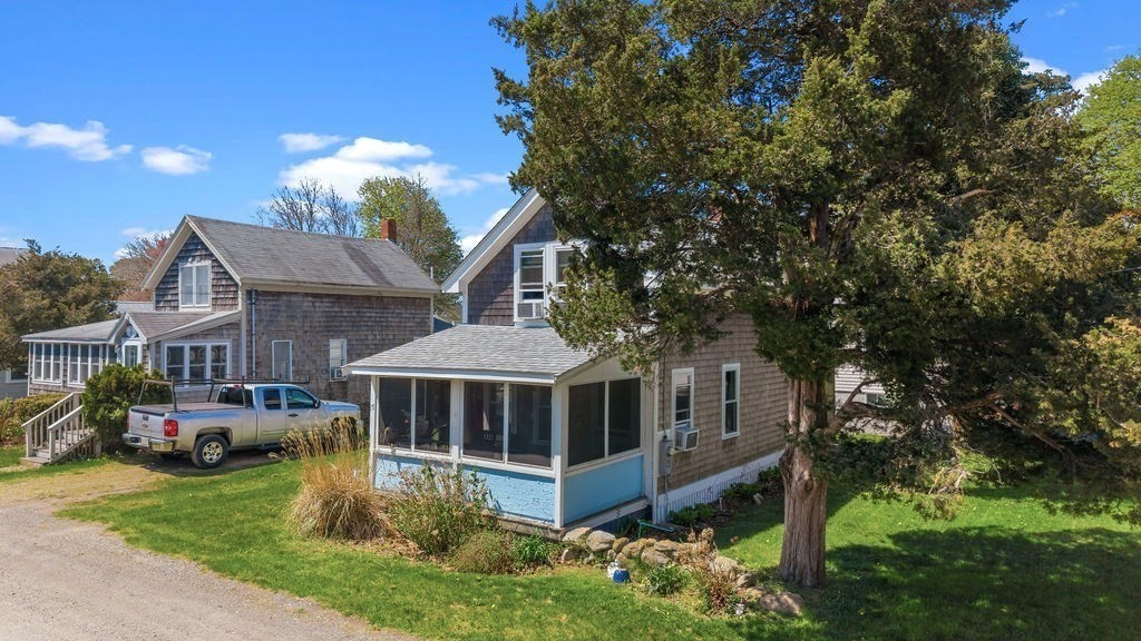17 Island St