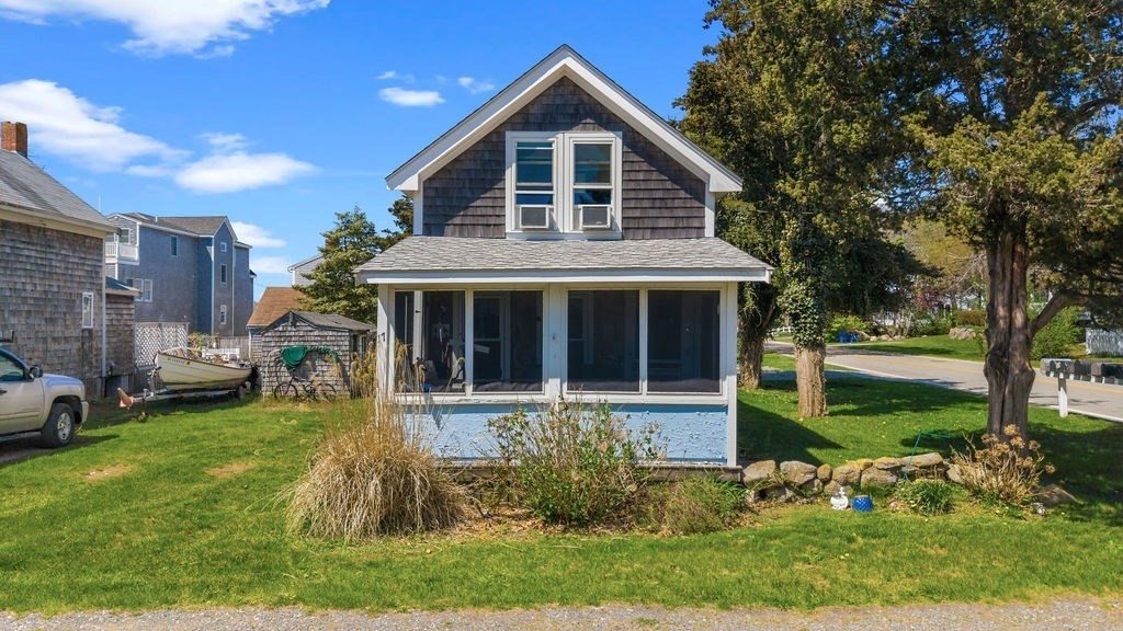 17 Island St