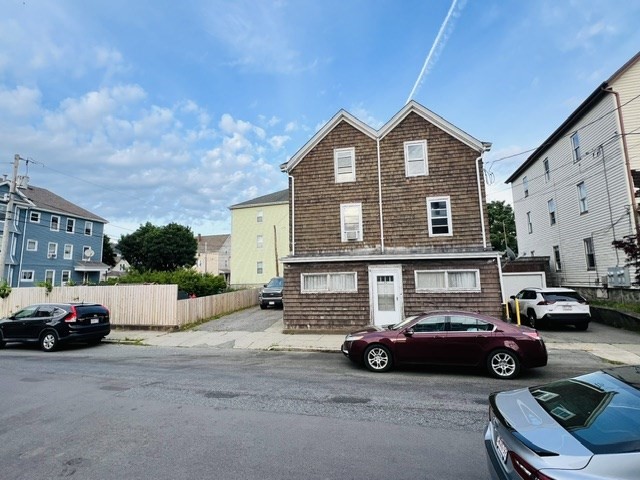 77 Fulton St