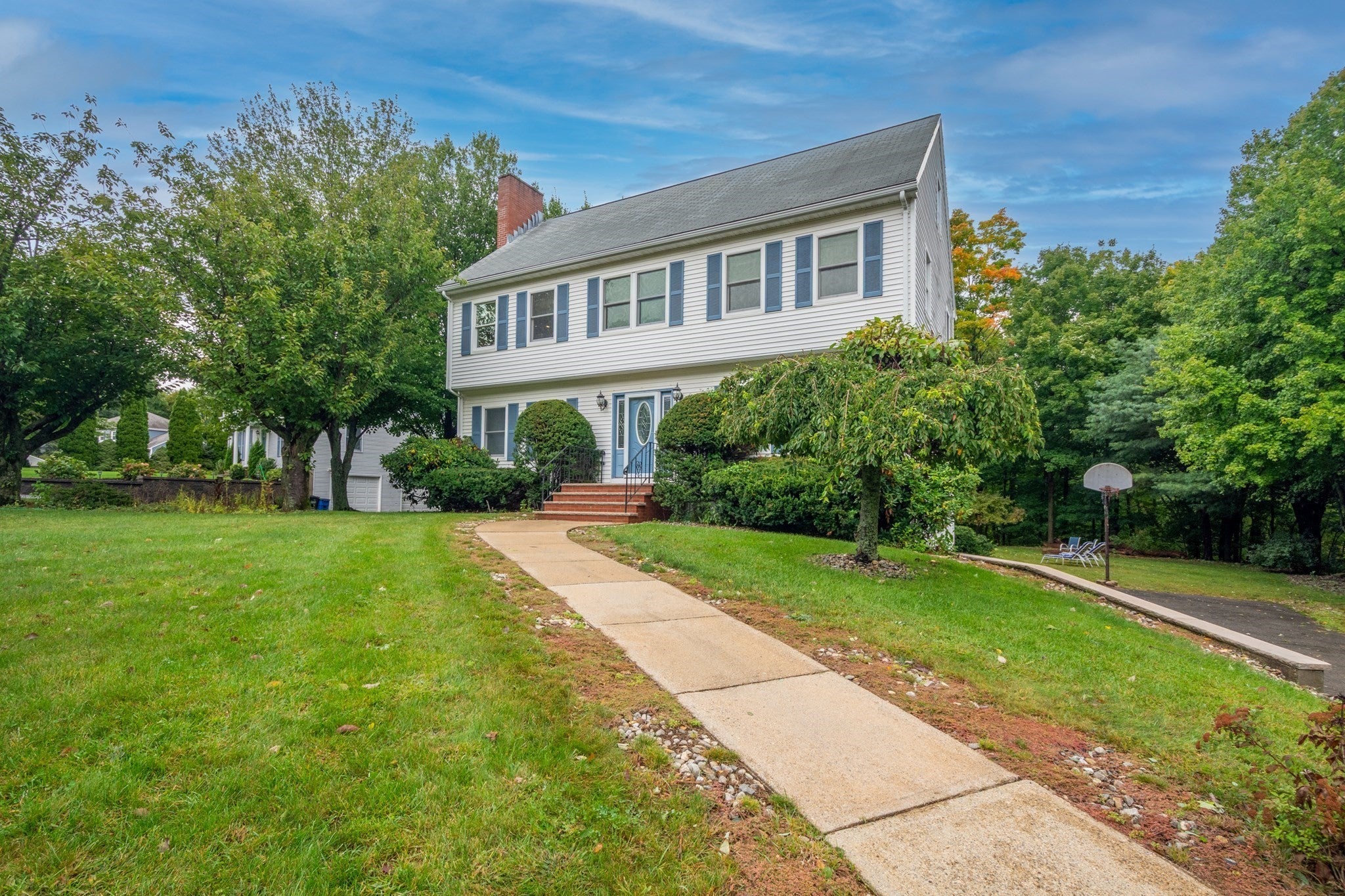8 Otter Pond Road, Lynnfield, MA Photo #3