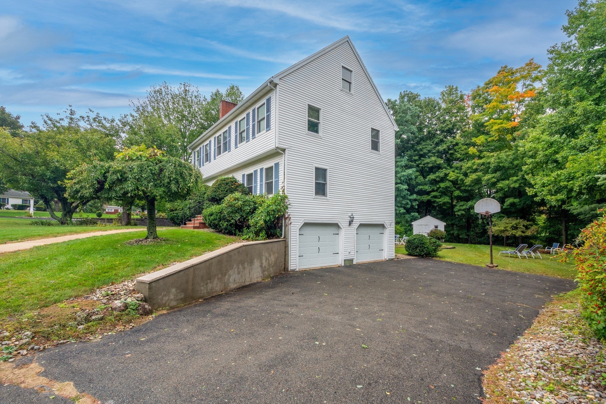 8 Otter Pond Road, Lynnfield, MA Photo #4