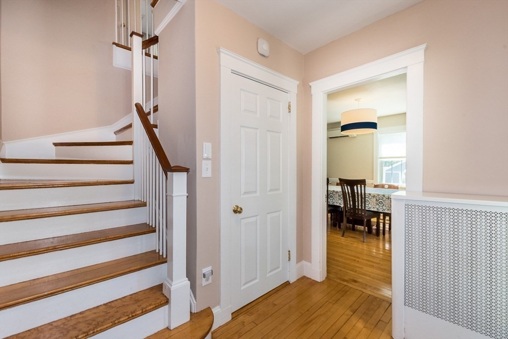 83 Saunders Rd