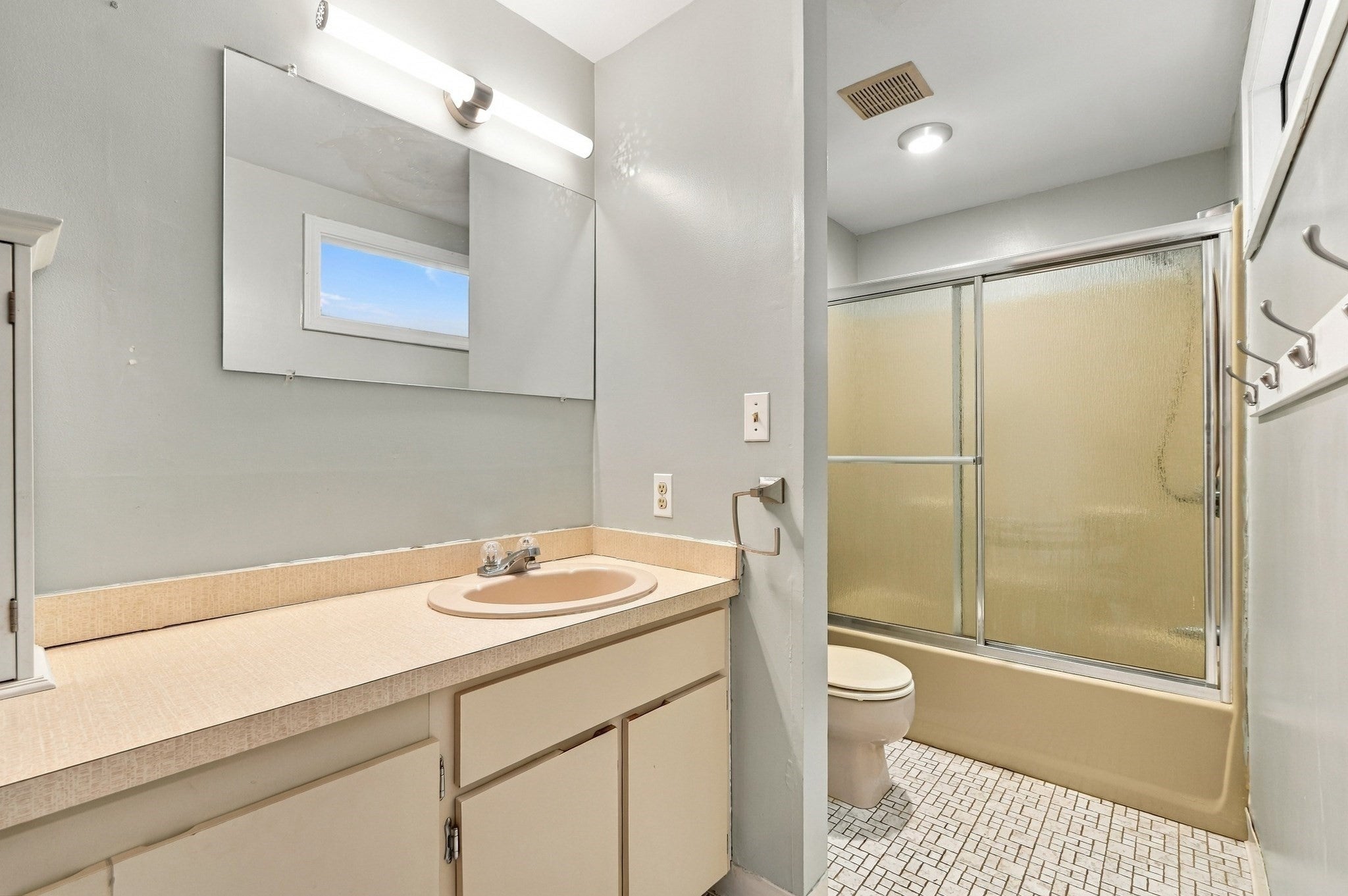 203 Leland Farm Road #203, Ashland, MA Photo #22
