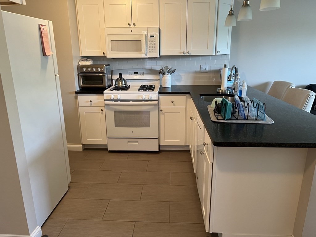 Photo 1 of 9 — 559 Willard Street 6, Quincy, MA 02170