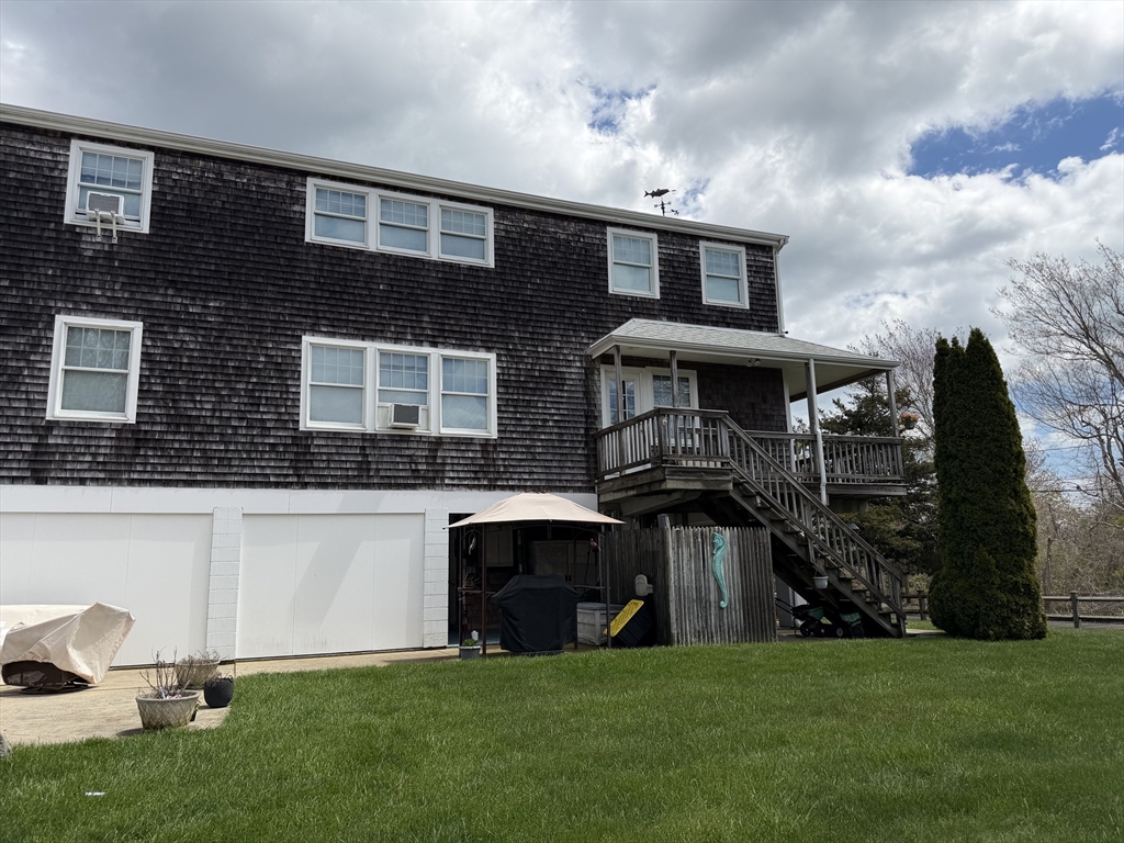 12 Dupont Drive