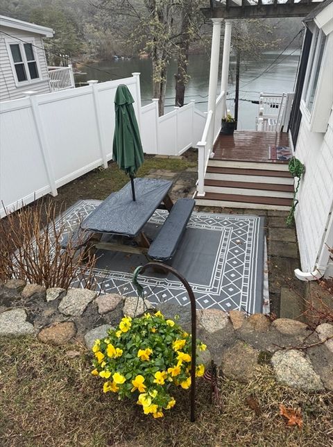 21 Hillside Rd Plymouth MA 02360