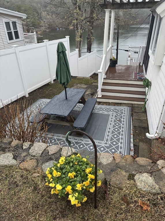 21 Hillside Rd