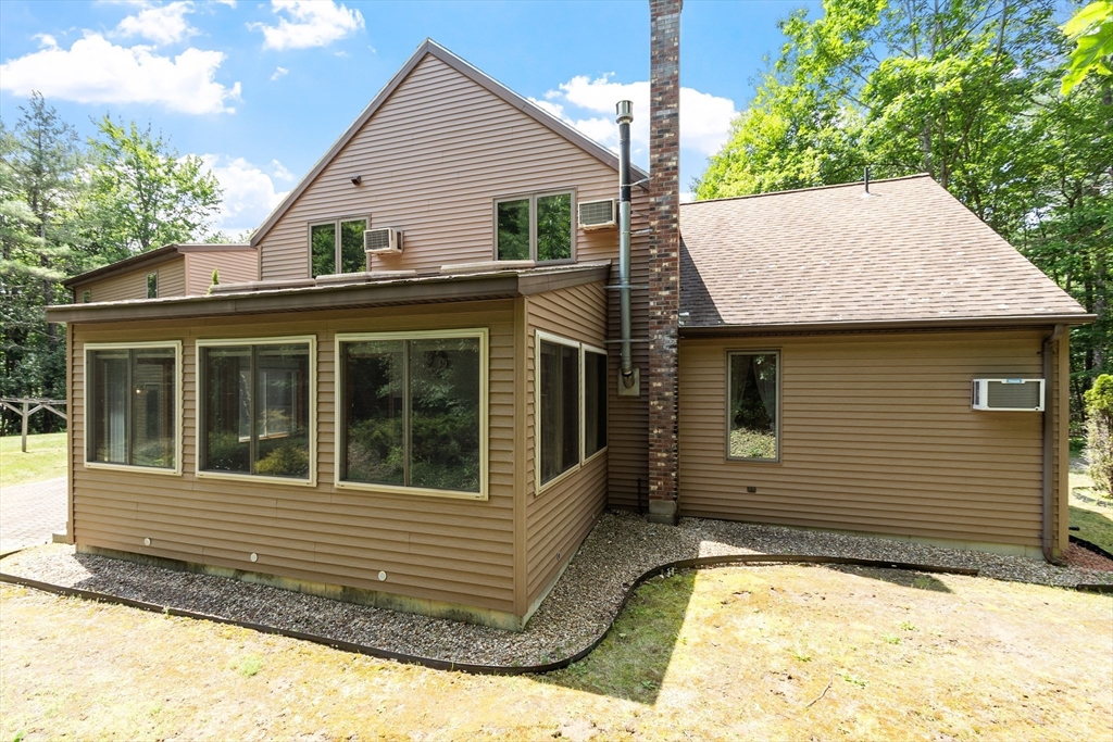 95 Willis Rd.
