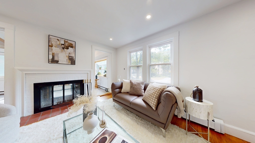 125 Oakdale Rd