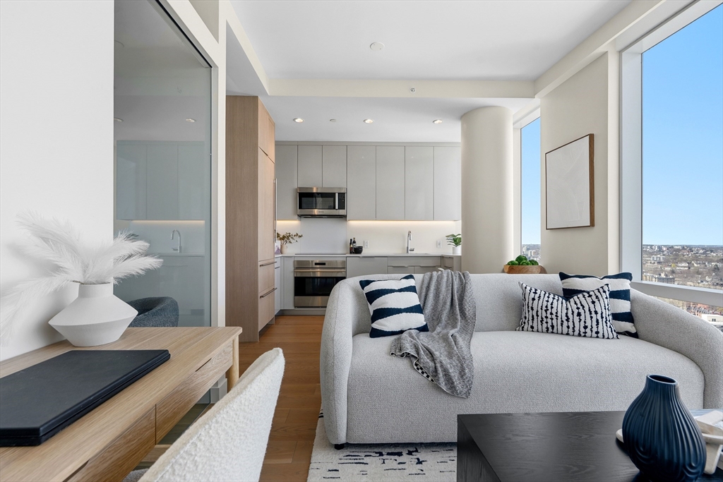 188 Brookline Ave 26G