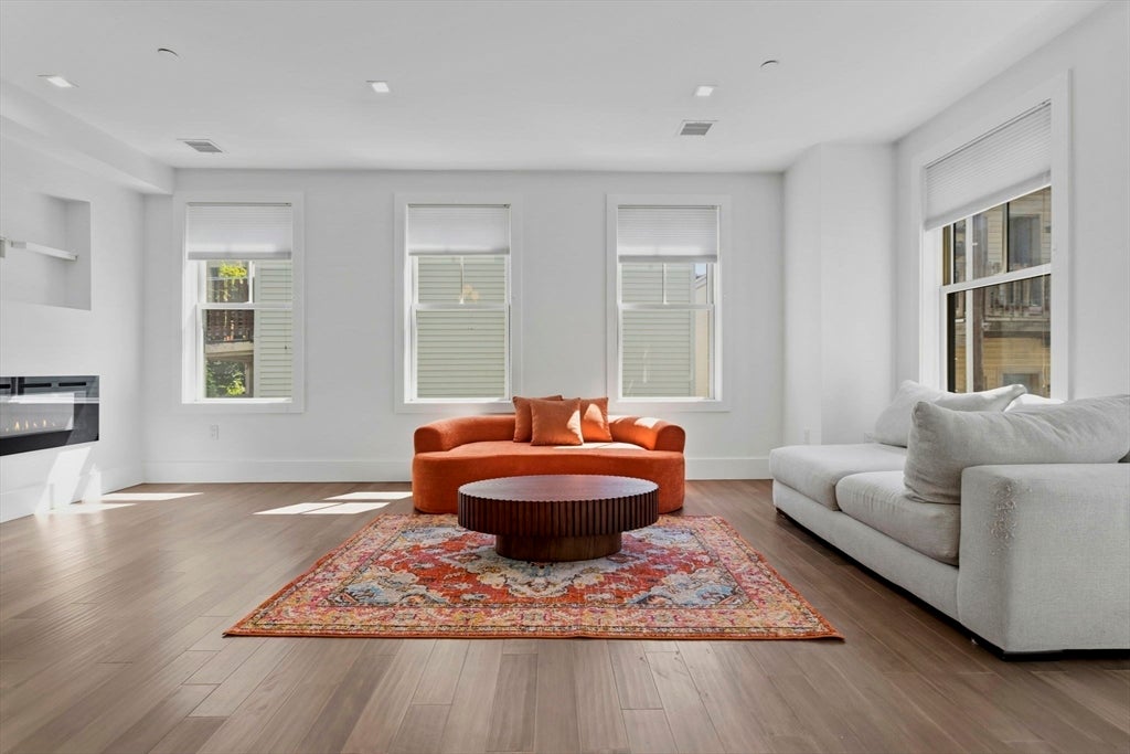 10R Spring Garden St #3, Boston, MA, 10R Spring Garden St #3, Boston, MA Photo #6