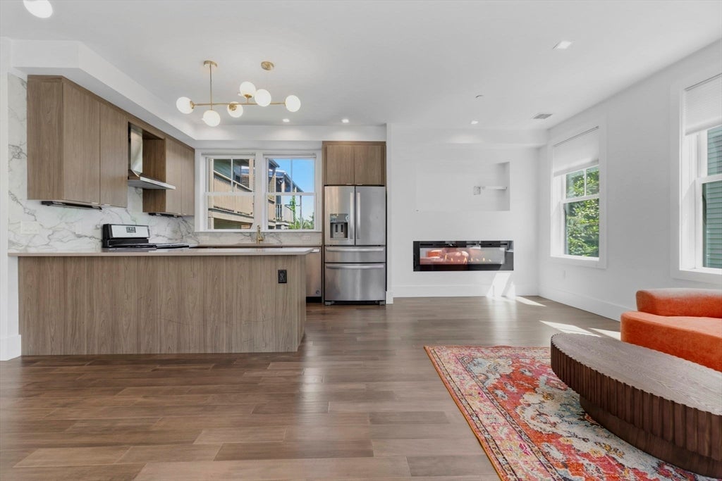 10R Spring Garden St #3, Boston, MA, 10R Spring Garden St #3, Boston, MA Photo #3