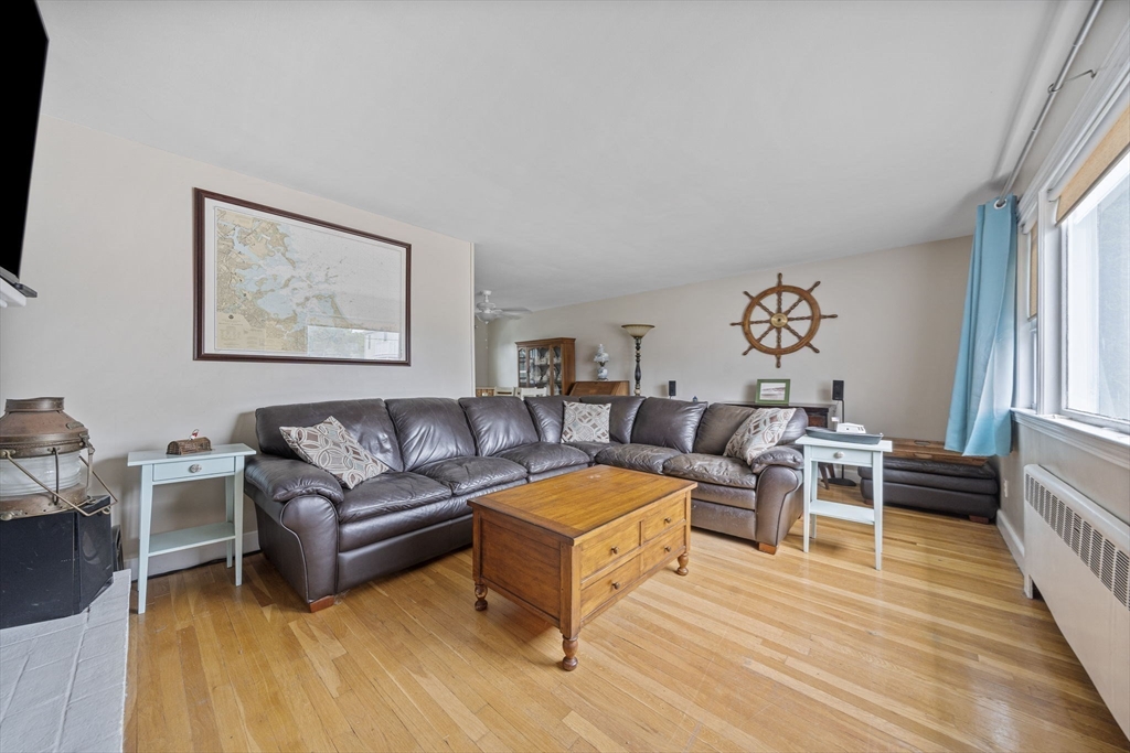15 D St