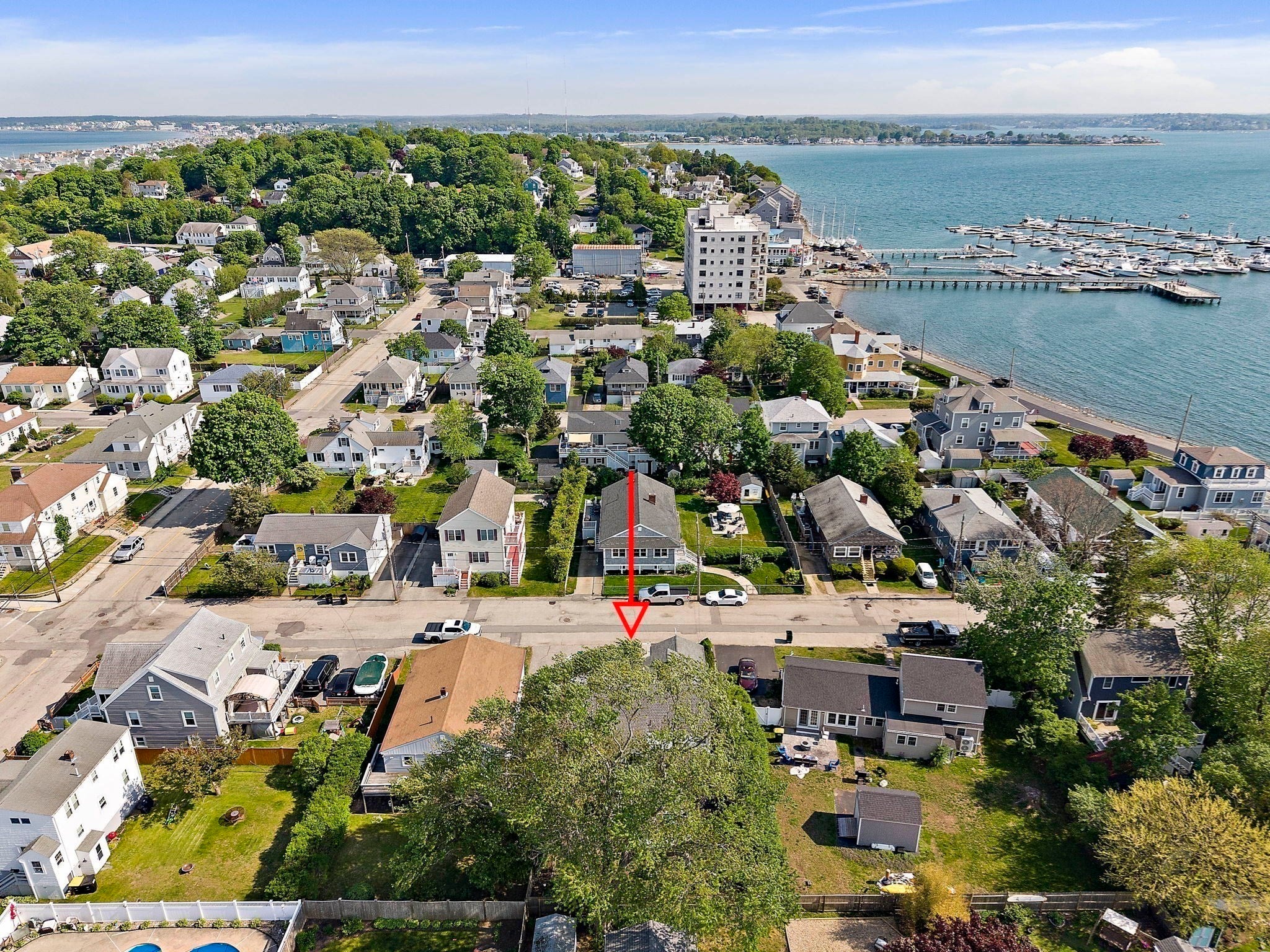 15 D St, Hull MA 02045