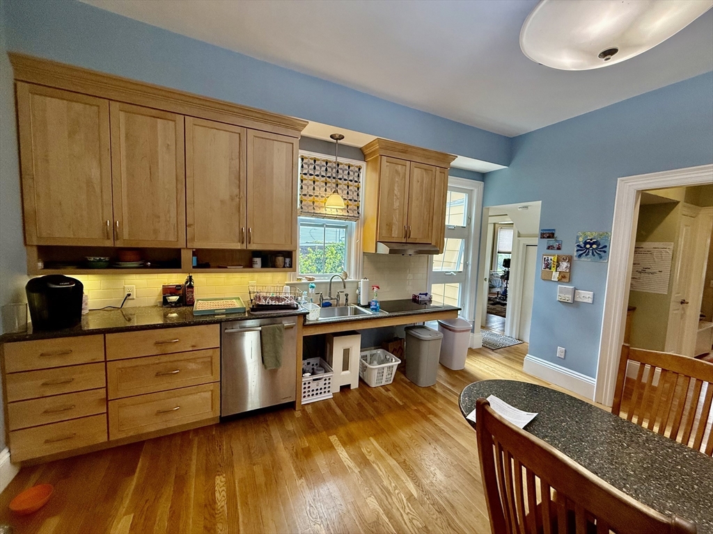 77 Fair Oaks Ave #1, Newton, MA Photo #6