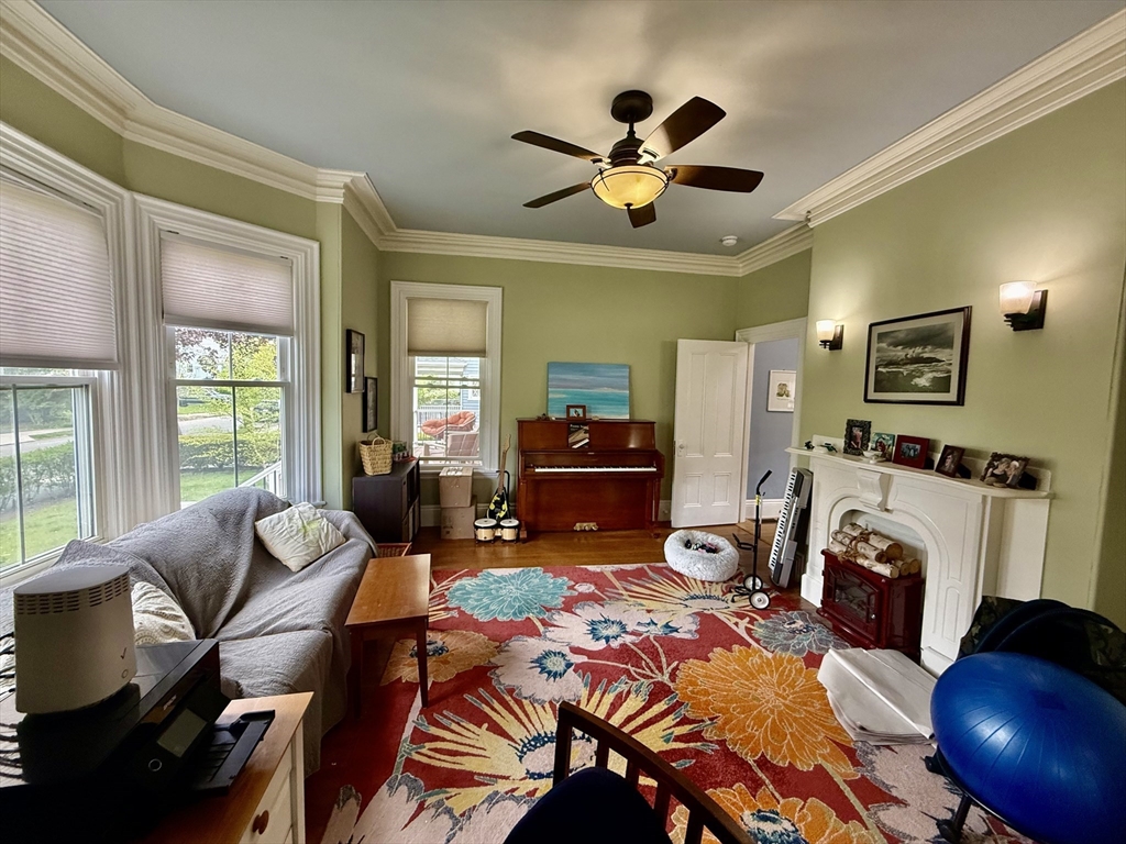 77 Fair Oaks Ave #1, Newton, MA Photo #3