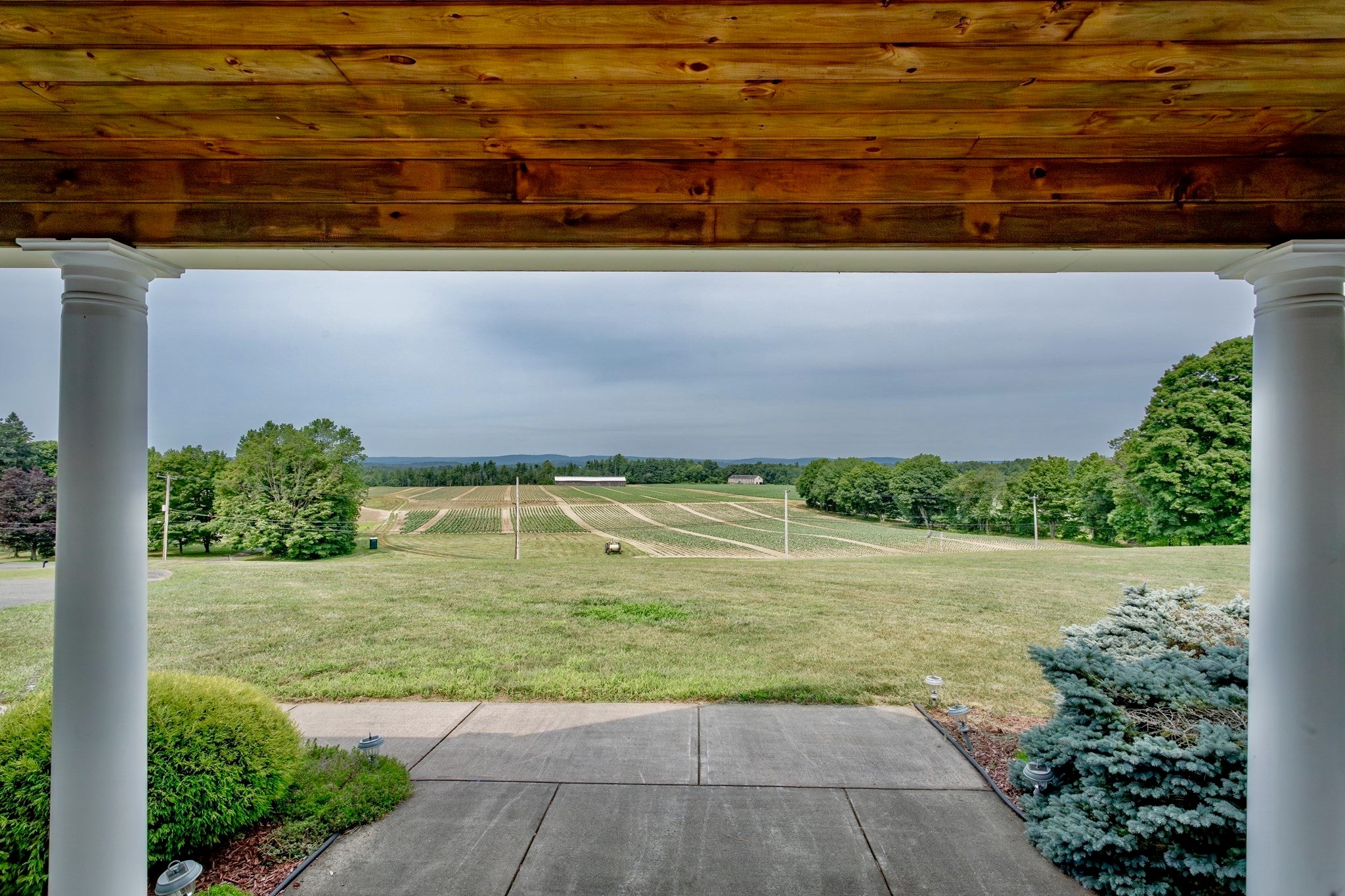 48 N Longyard Road