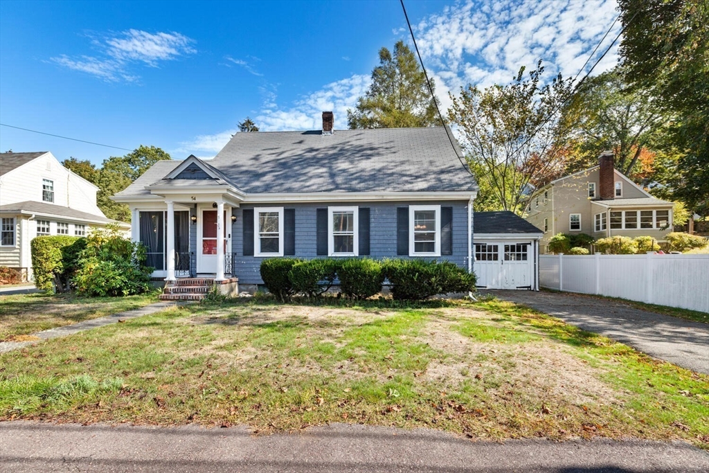 54 Lassell St