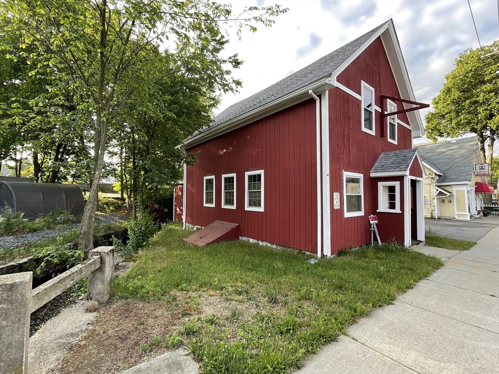 335 N Washington