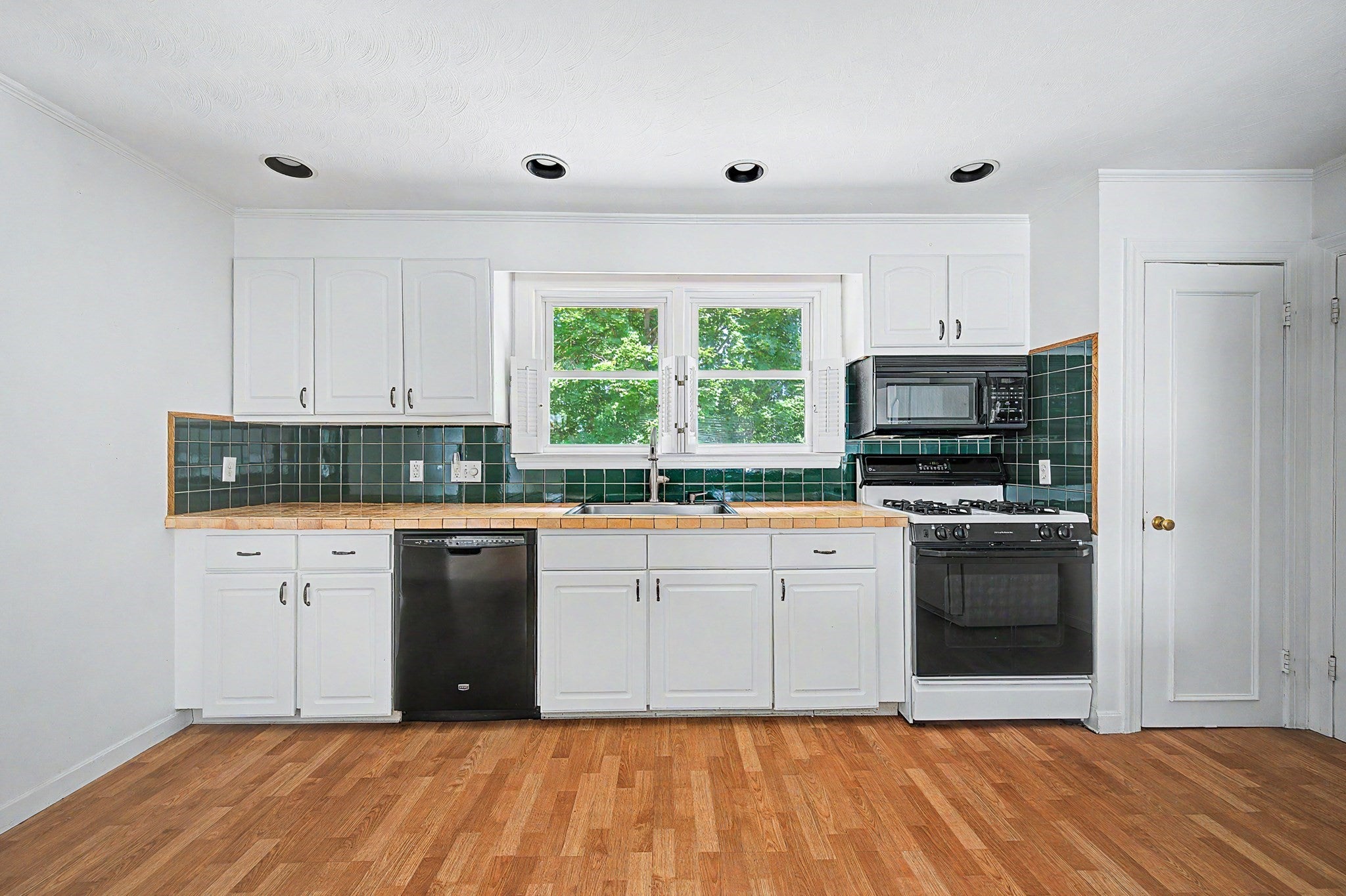 57 Gleason St, Framingham, MA, 57 Gleason St, Framingham, MA Photo #23