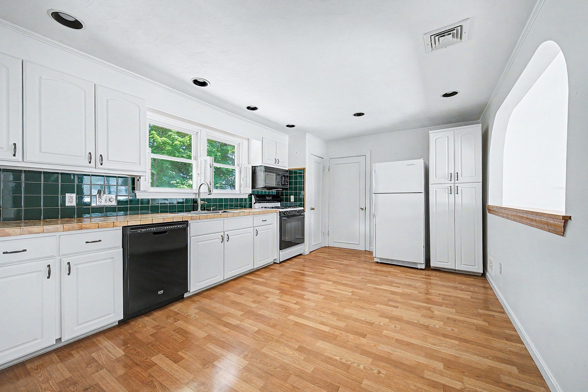 57 Gleason St, Framingham, MA, 57 Gleason St, Framingham, MA Photo #10