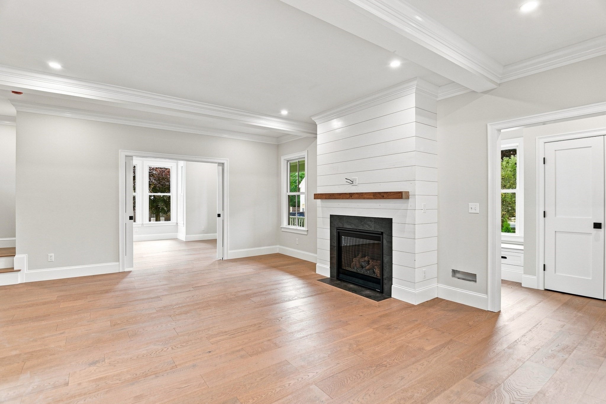 14 Maple ST, Amesbury, MA, 14 Maple ST, Amesbury, MA Photo #18