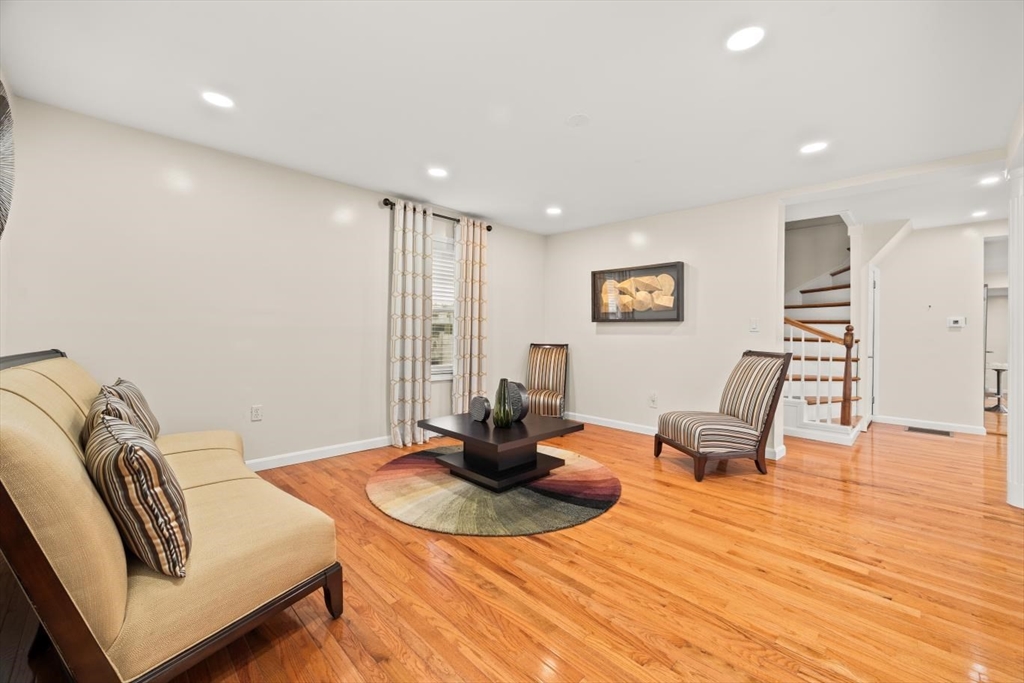 21 Arthur St