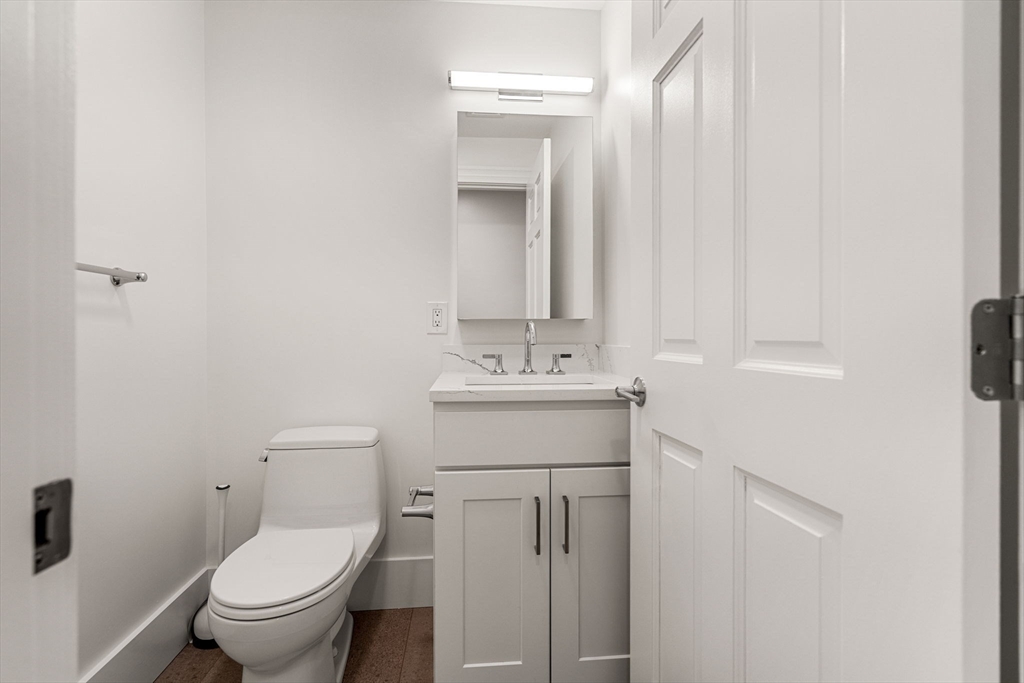 Cambridge, Massachusetts 02139, United States, 2 Bedrooms Bedrooms, ,2 BathroomsBathrooms,Residential,Active,161255