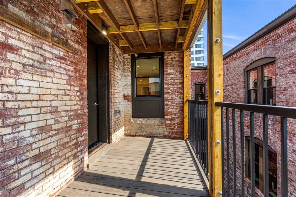 Cambridge, Massachusetts 02139, United States, 2 Bedrooms Bedrooms, ,2 BathroomsBathrooms,Residential,Active,161255