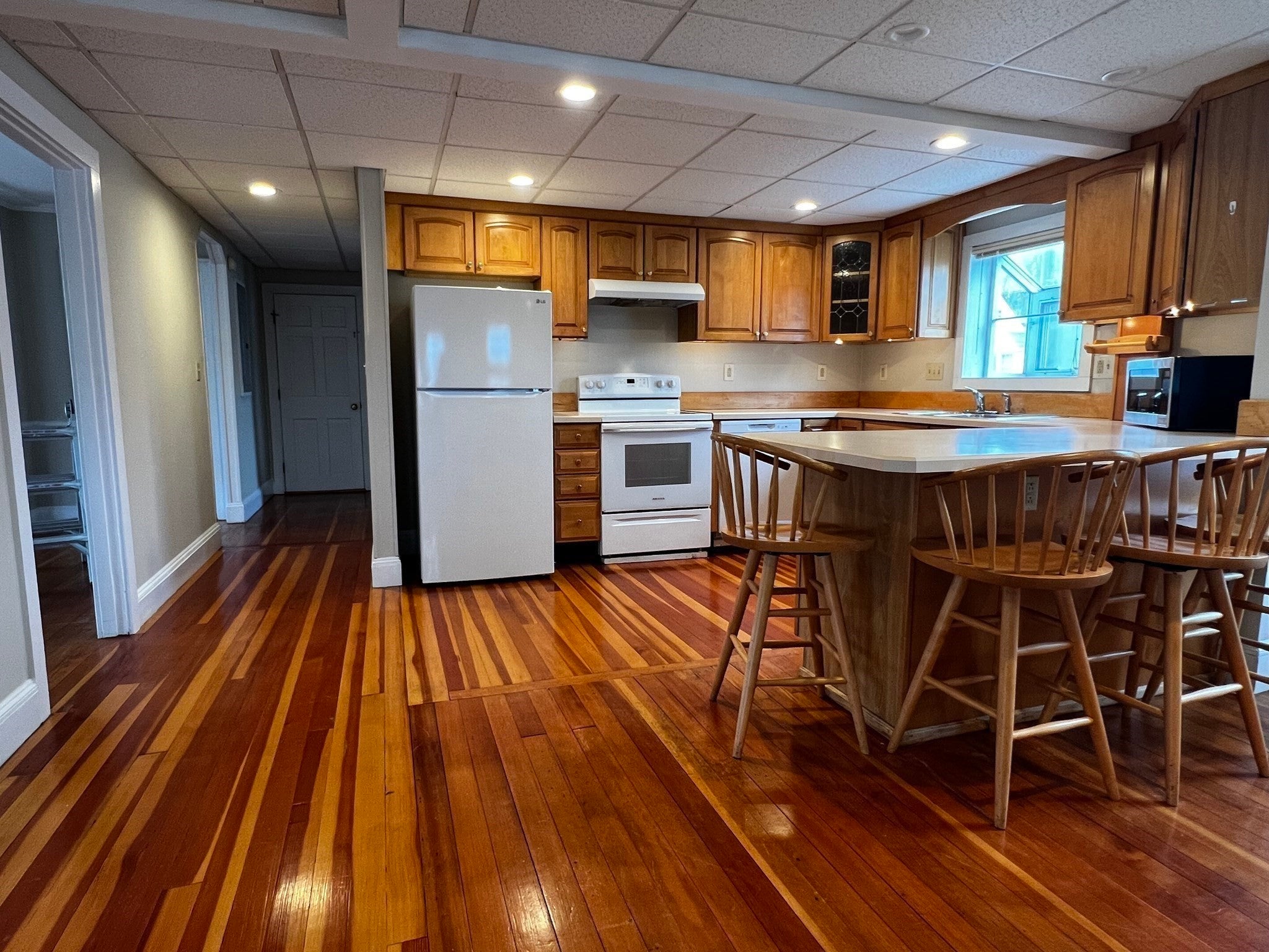 30 Poplar Street R
