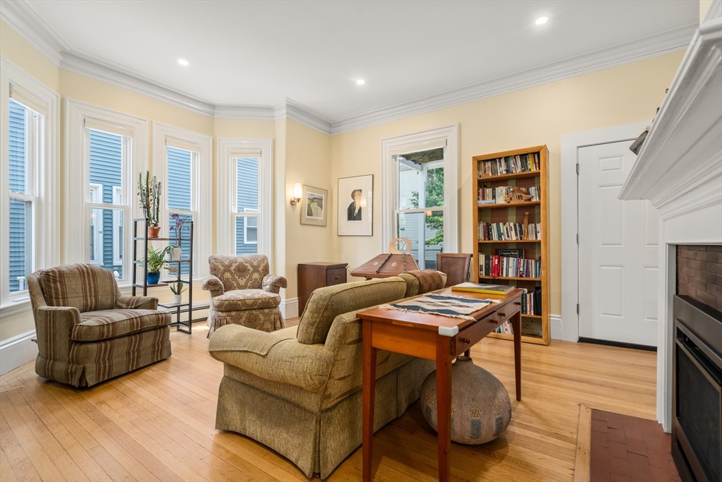 14 Grand View Avenue
