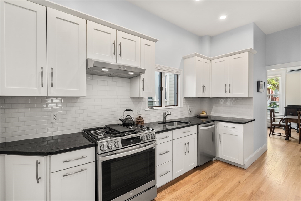 14 Grand View Avenue