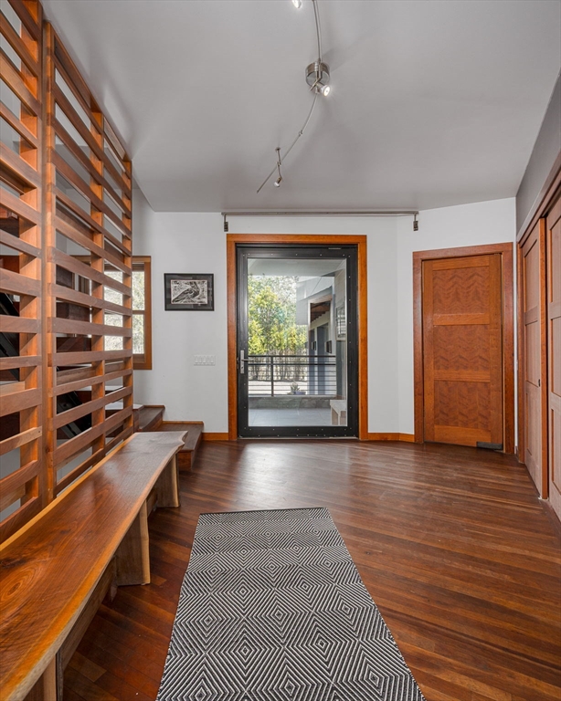 555 Coles Meadow Rd