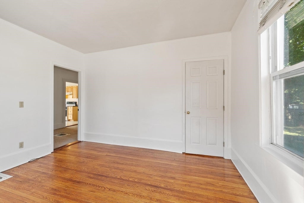 372 Cabot St #1, Beverly, MA Photo #12