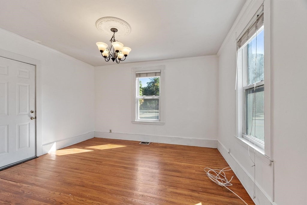372 Cabot St #1, Beverly, MA Photo #3
