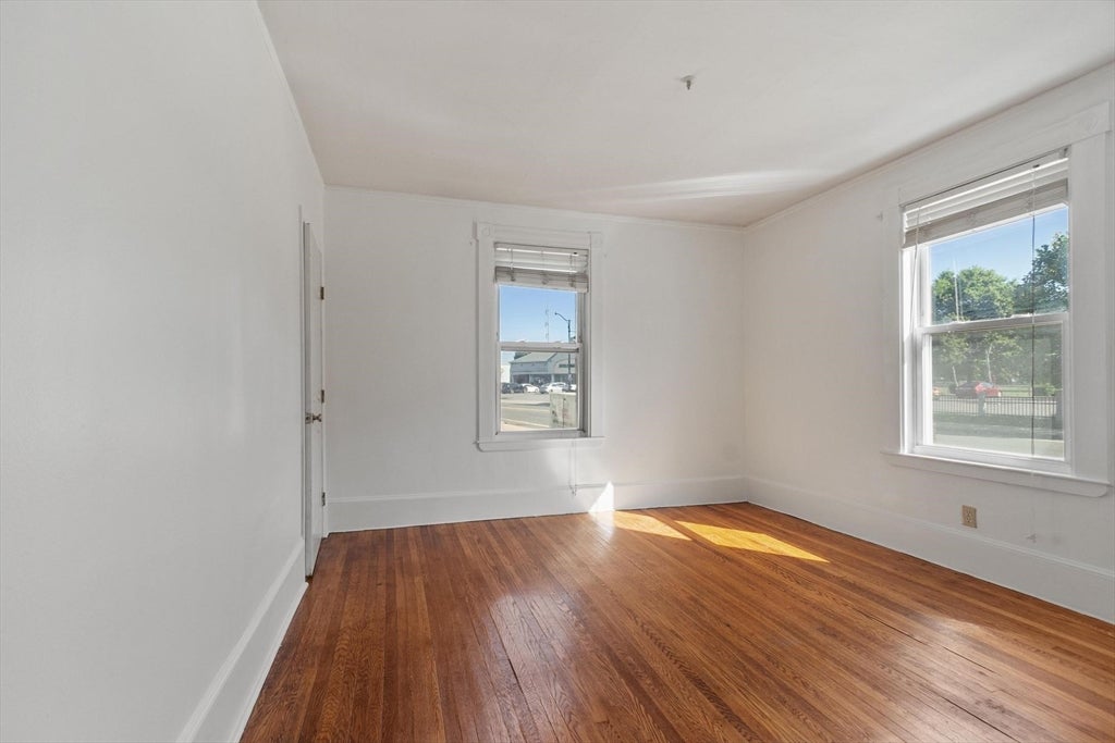 372 Cabot St #1, Beverly, MA Photo #11