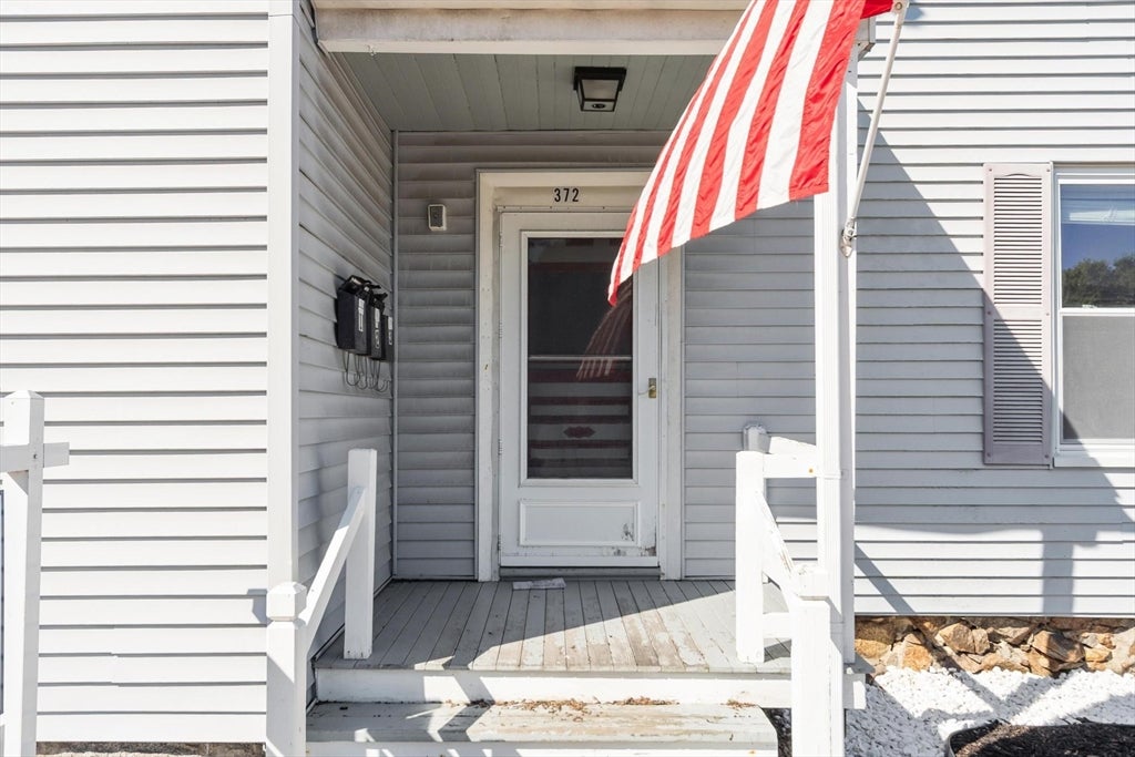 372 Cabot St #1, Beverly, MA Photo #2