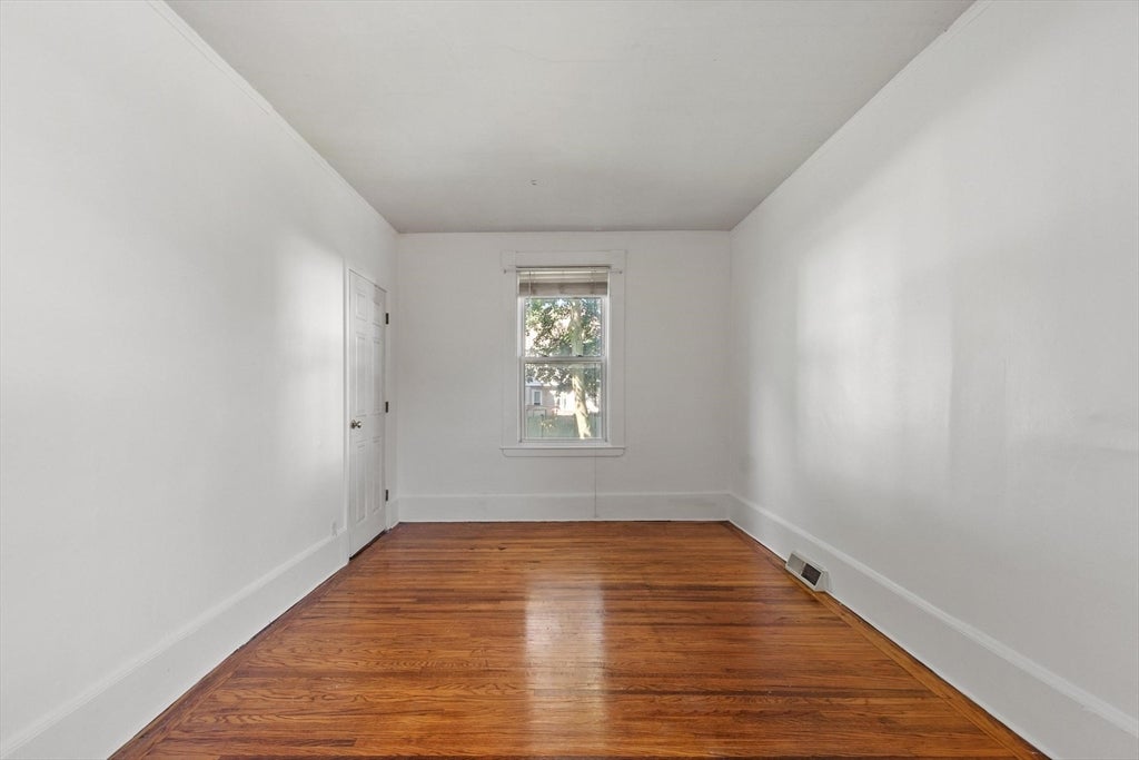 372 Cabot St #1, Beverly, MA Photo #9