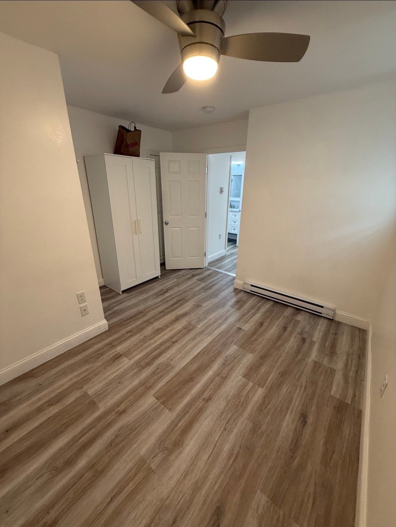 181 S Main St 6
