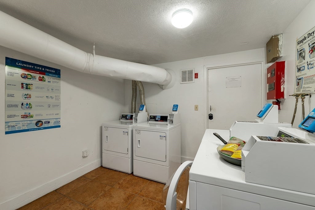 8 Carriage Hill Rd #17, Amesbury, MA, 8 Carriage Hill Rd #17, Amesbury, MA Photo #11