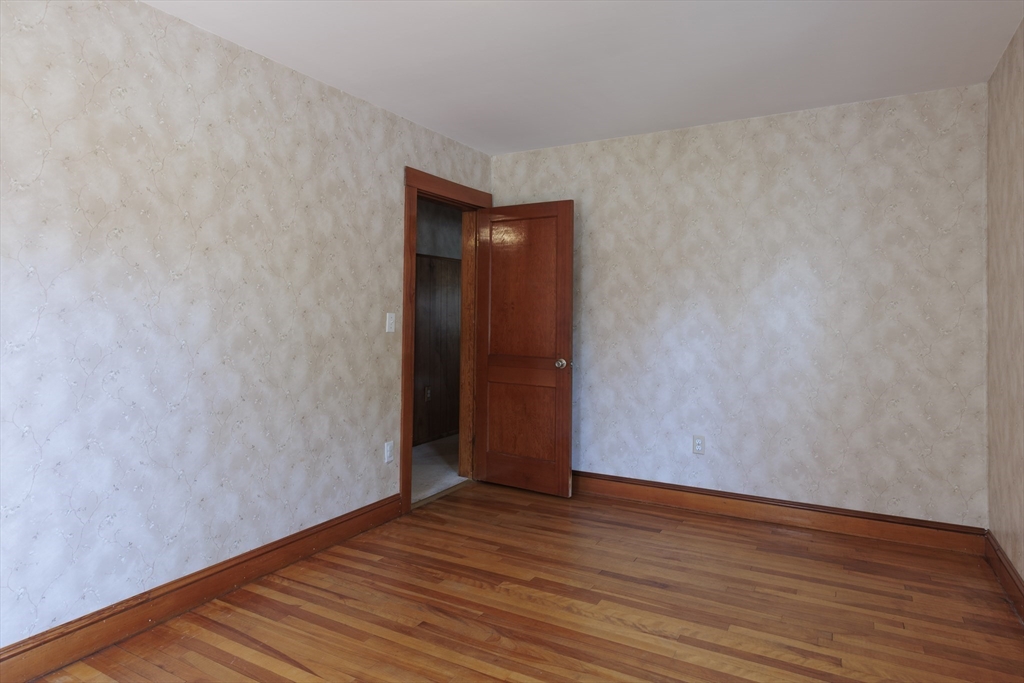 10 Marinel Ave, Chelmsford, MA Photo #19