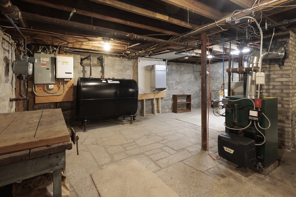 10 Marinel Ave, Chelmsford, MA Photo #24