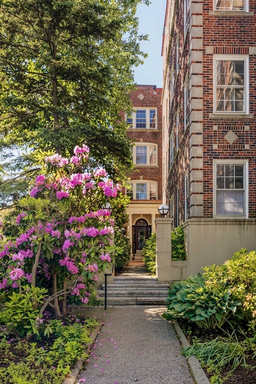 32 Shepard Street 21