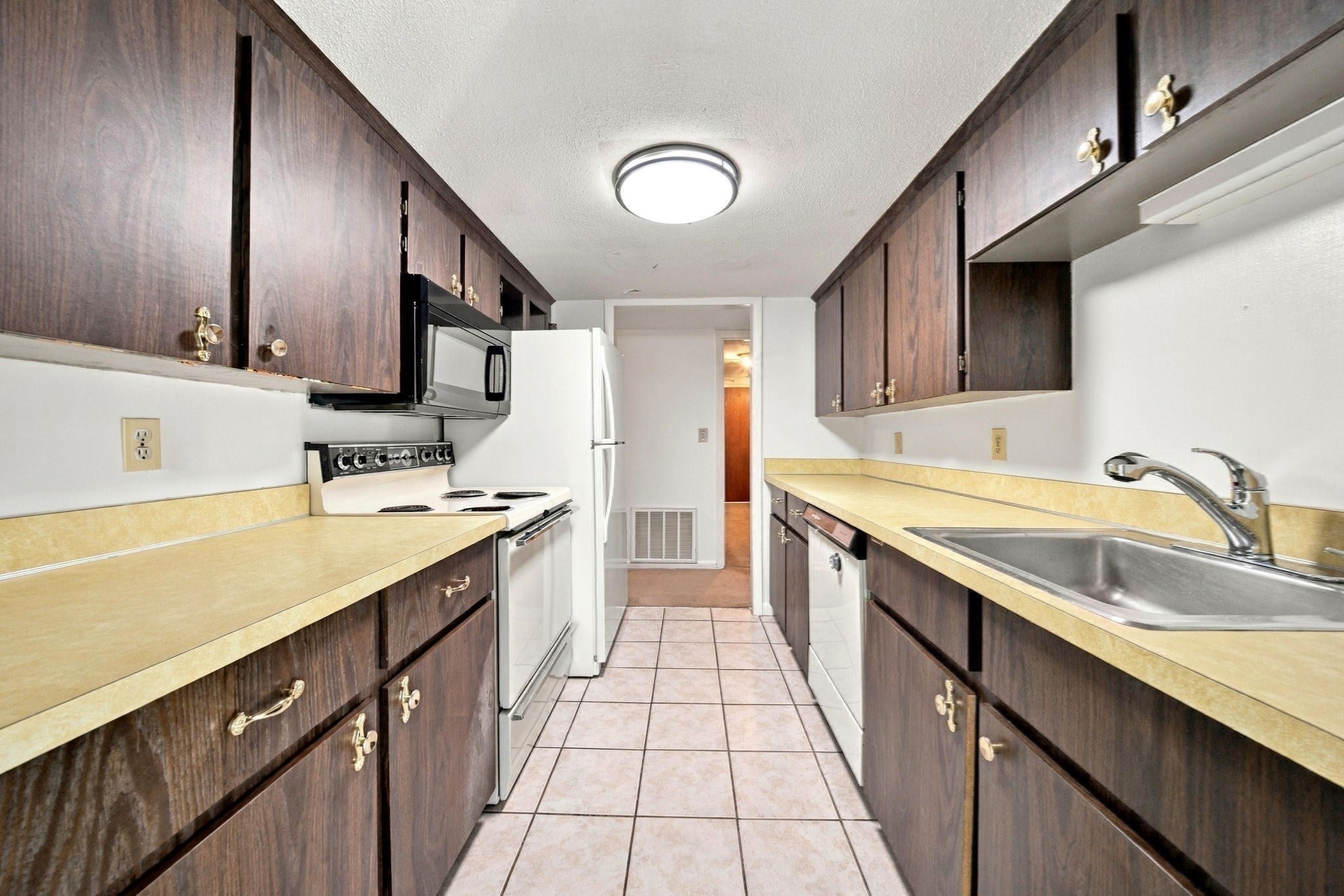 36 Jessica Dr #E, Stoughton, MA, 36 Jessica Dr #E, Stoughton, MA Photo #11