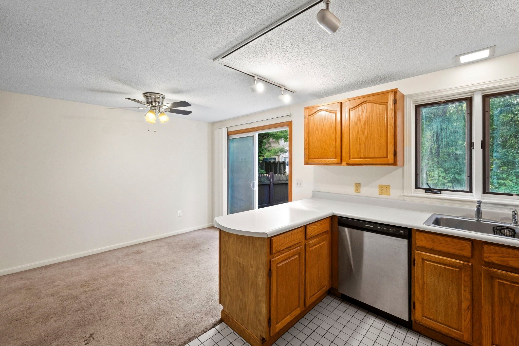 55 Littleton Road #2E, Ayer, MA Photo #10