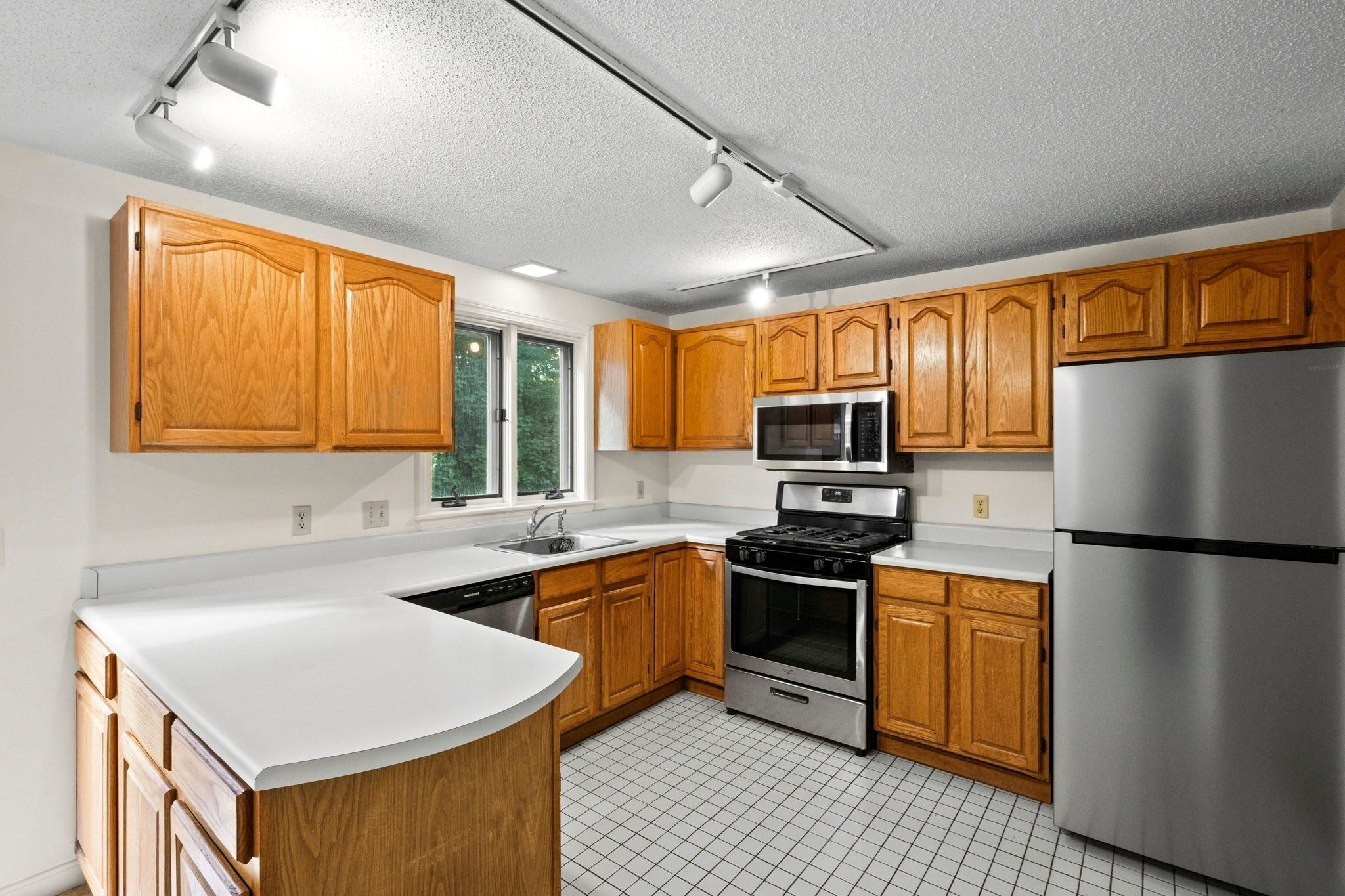 55 Littleton Road #2E, Ayer, MA Photo #3